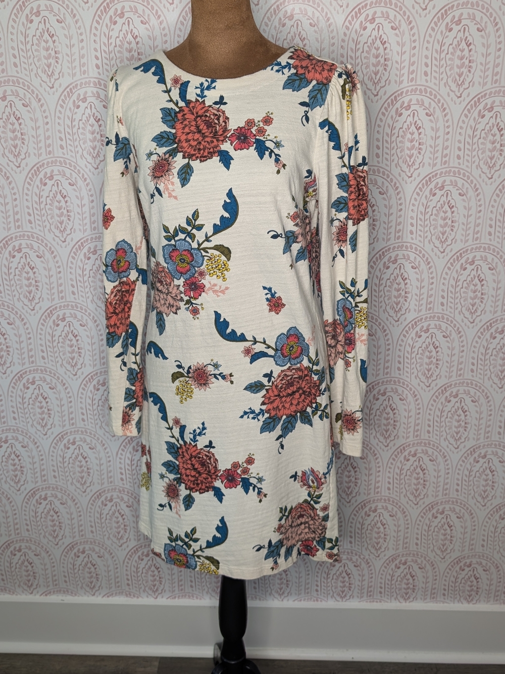 FALL! Loft Cream Floral Long-Sleeve Shift Dress
